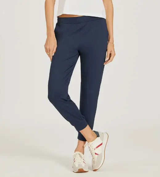 Cropped Performance Jogger