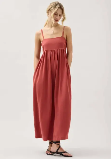 The Linen Maxi Dress