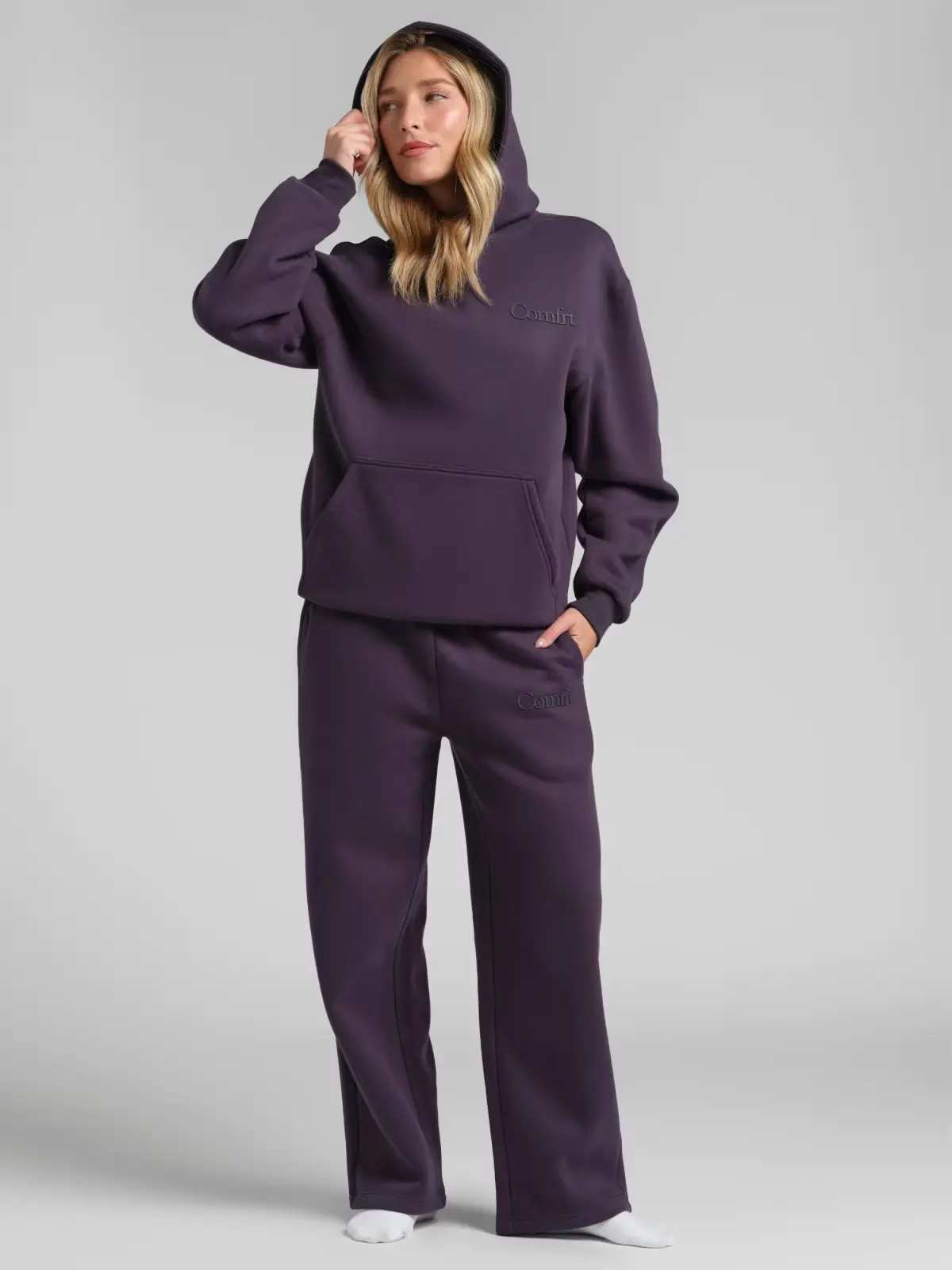 Minimalist Hoodie – Mega