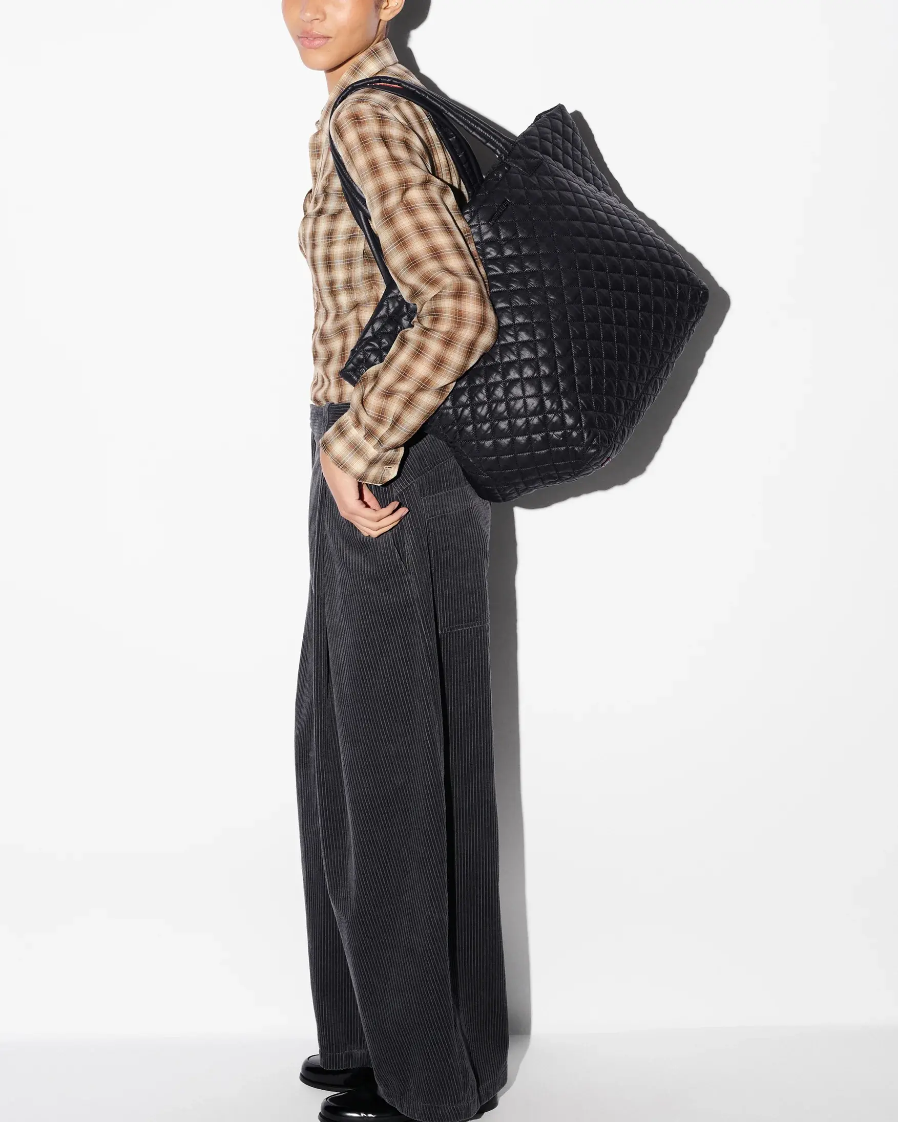 Black Large Metro Tote Deluxe